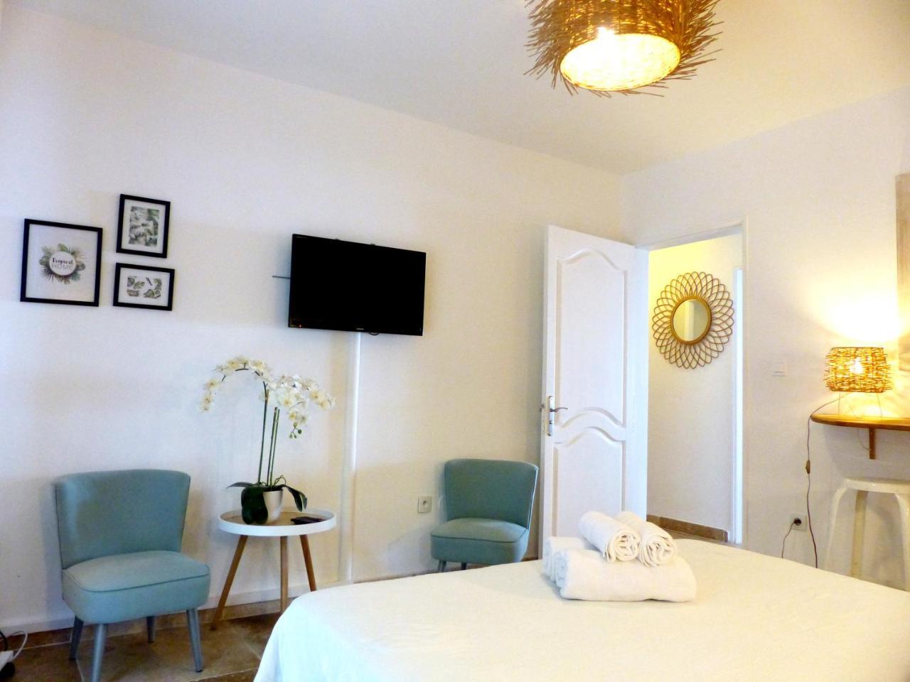 La Boheme, Residence De 5 Appartements Avec Piscine, Vue Ocean, Petite Ile 외부 사진